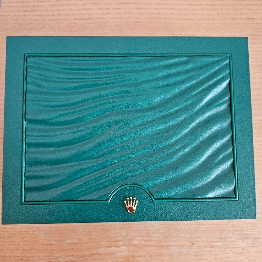 Rolex box (watch not included)